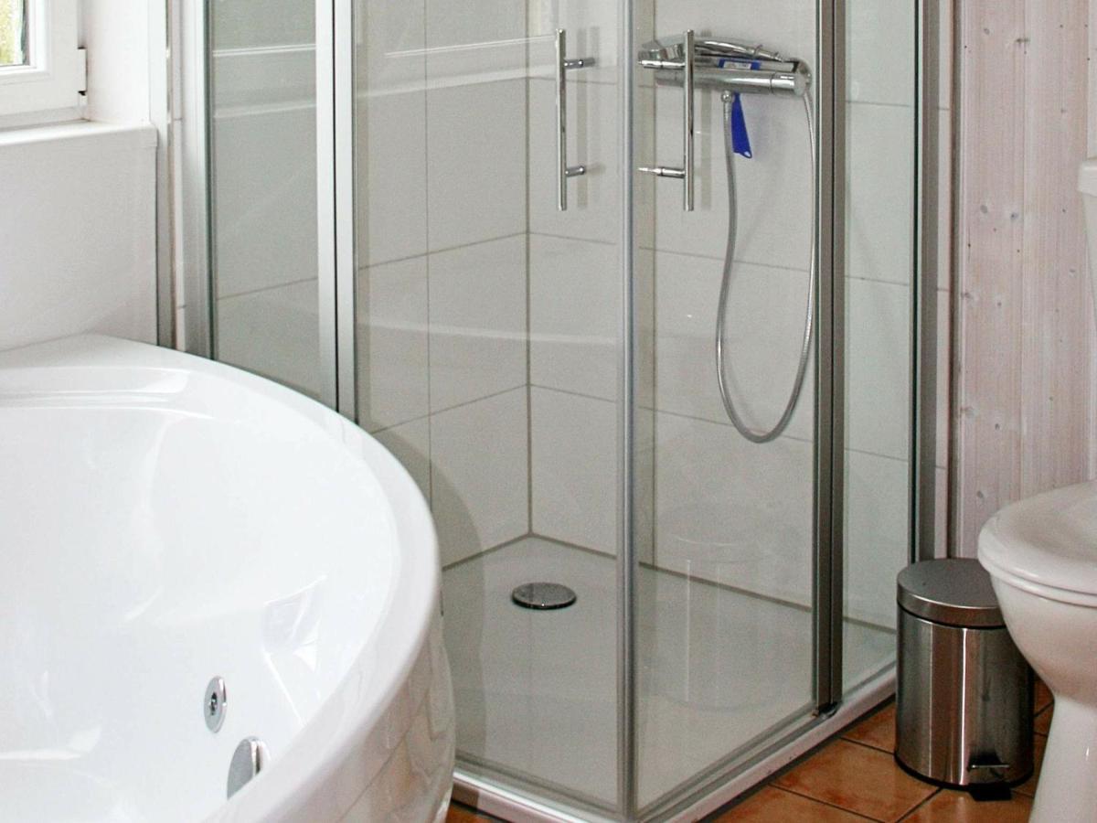 8 Person Holiday Home In Гелтинг Екстериор снимка